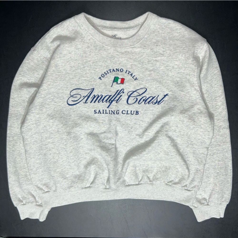 Hollister Amalfi Coast Italy Women’s Sweatshirt M Short Cropped Style Sweater